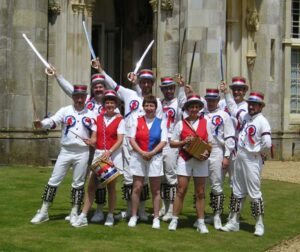 .... where Lee wanted a piccy of his new, gleaming, untarnished swords