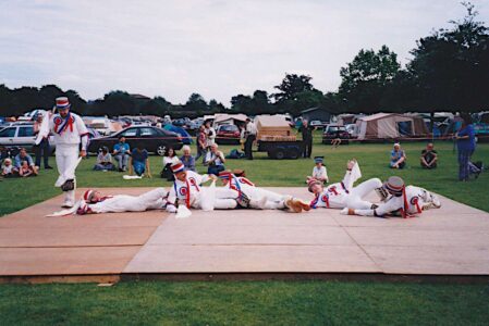 Warwick Folk Festival - Lee won by a knockout