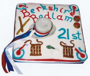 Cake, made and hand iced by BB's fair hand maidens (thanks, Jen and Sue)