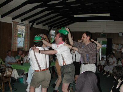 Oh, vere did you get zat hat ? Oh, vere did you get zat hat ?