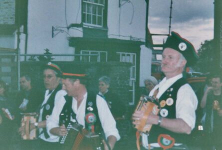 Holt's musicians - good musicians, good voices, dodgy headgear Holt's musicians - good musicians, good voices, dodgy headgear