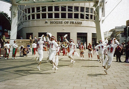 7/8 Jul - Pigsty Weekend, Bristol Schroedingering 7/8 Jul - Pigsty Weekend, Bristol Schroedingering