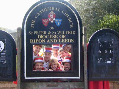 21/22 Sep - Morris Fed Weekend, Ripon - outside Ripon Cathedral