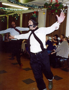 its time to start (oh dear) 2002 Bunfight. Band - Phungus. Theme - The Underground. Main spot - 633 Squadron.