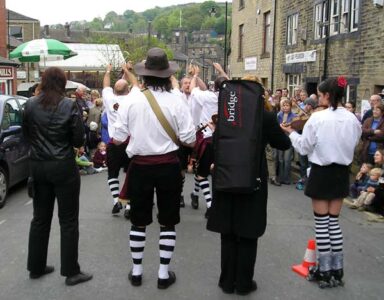 And the crowd are paying rapt attention to Stone Monkey's fabulous dancers