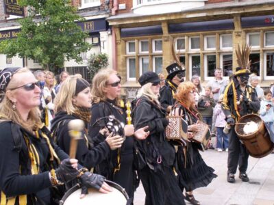 Sunday morning in Henley Market Place, the Withcmen Big Band supplemented by Yvonne ... Sunday morning in Henley Market Place, the Withcmen Big Band supplemented by Yvonne ...