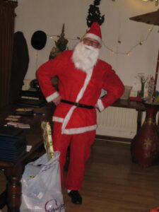 18 Dec - Santa visits the Xmas dinner again