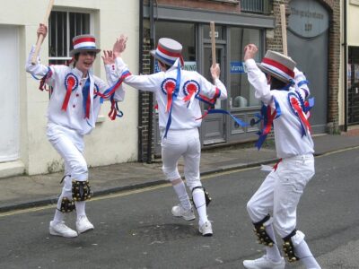 Alun, Will and Mark's jig - not sure going quite according to plan