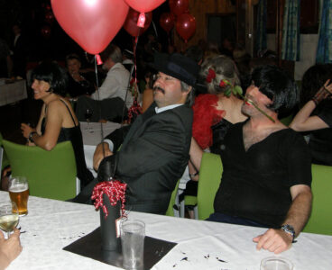 Cabaret evening - tango partners Lee and Jameson get in the mood for luurrve Cabaret evening - tango partners Lee and Jameson get in the mood for luurrve