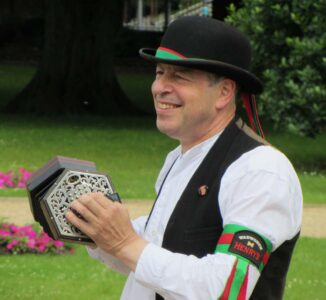 The Holt Morris musician having fun The Holt Morris musician having fun