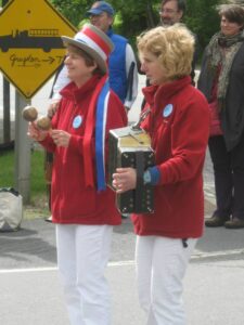 Sue and Bob in fine form Sue and Bob in fine form