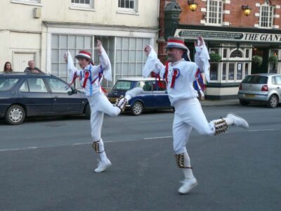 Mark shows Jameson how it's done Mark shows Jameson how it's done