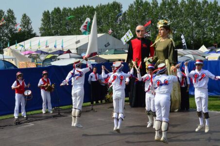 We kept having the feeling someone was looking over our shoulders... We kept having the feeling someone was looking over our shoulders...