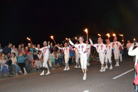 Our final stroll to the beach Our final stroll to the beach