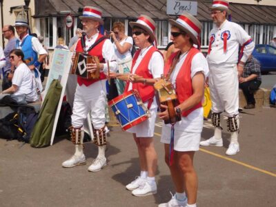 2016 Sidmouth musicians - Roy, Jen, Sue 2016 Sidmouth musicians - Roy, Jen, Sue