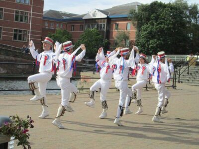 Sat 24 Sep, Morris Fed AGM Day of Dance in Nottingham - big audience at first spot... Sat 24 Sep, Morris Fed AGM Day of Dance in Nottingham - big audience at first spot...