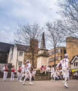 More shooting in Bonn Square - where's the stick? More shooting in Bonn Square - where's the stick?