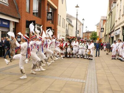 Highland Mary in the precinct Highland Mary in the precinct