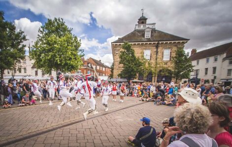 Mazurka outside the Rose and Castle Mazurka outside the Rose and Castle