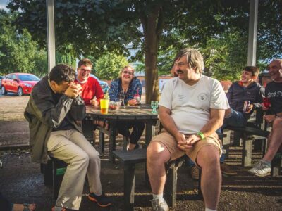 Lee, why are you frightening poor Florent? Lee, why are you frightening poor Florent?