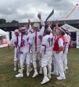 A woo to mark the end of the festival A woo to mark the end of the festival