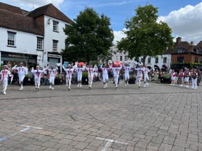 What's that - 12 BB dancers?! What's that - 12 BB dancers?!