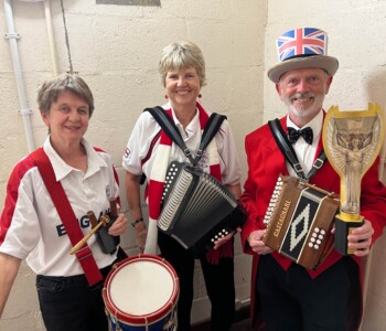 Suitably clad musicians with Roy's excellent trophy Suitably clad musicians with Roy's excellent trophy