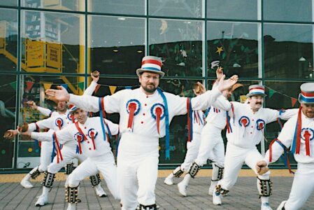 29 Sep - performing at Halifax 'Traditions 2001' - Jerry giving it everything 29 Sep - performing at Halifax 'Traditions 2001' - Jerry giving it everything