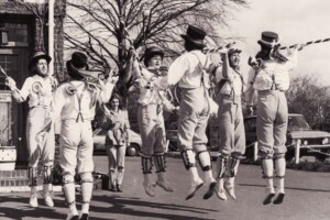Silwood Morris 1977 - an early dance out. Early kit included corduroy breeches (inspired by Old Spot), and a variety of largely own made top hats. Silwood Morris 1977 - an early dance out. Early kit included corduroy breeches (inspired by Old Spot), and a variety of largely own made top hats.